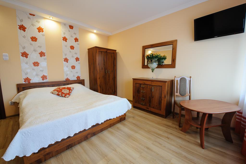 Pokoje I Apartamenty Iwona Ciechocinek Bagian luar foto